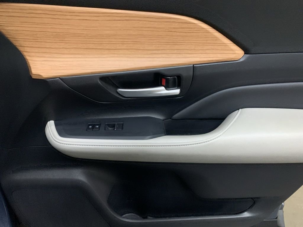 Used 2024 Toyota Grand Highlander Limited image 19