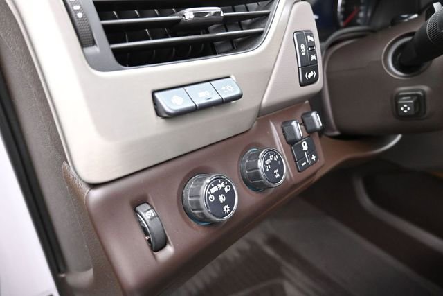 Used 2020 GMC Yukon Denali w/ Open Road Package AWD/4WD image 17