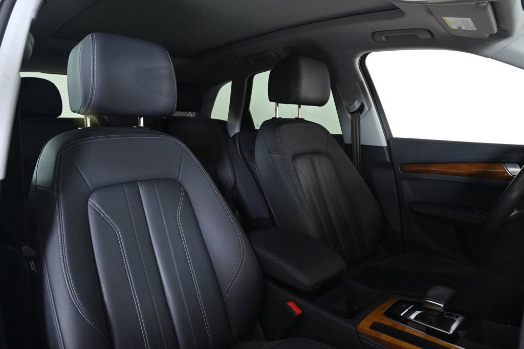 Used 2024 Audi Q3 2.0T Premium w/ Convenience Package AWD/4WD image 16