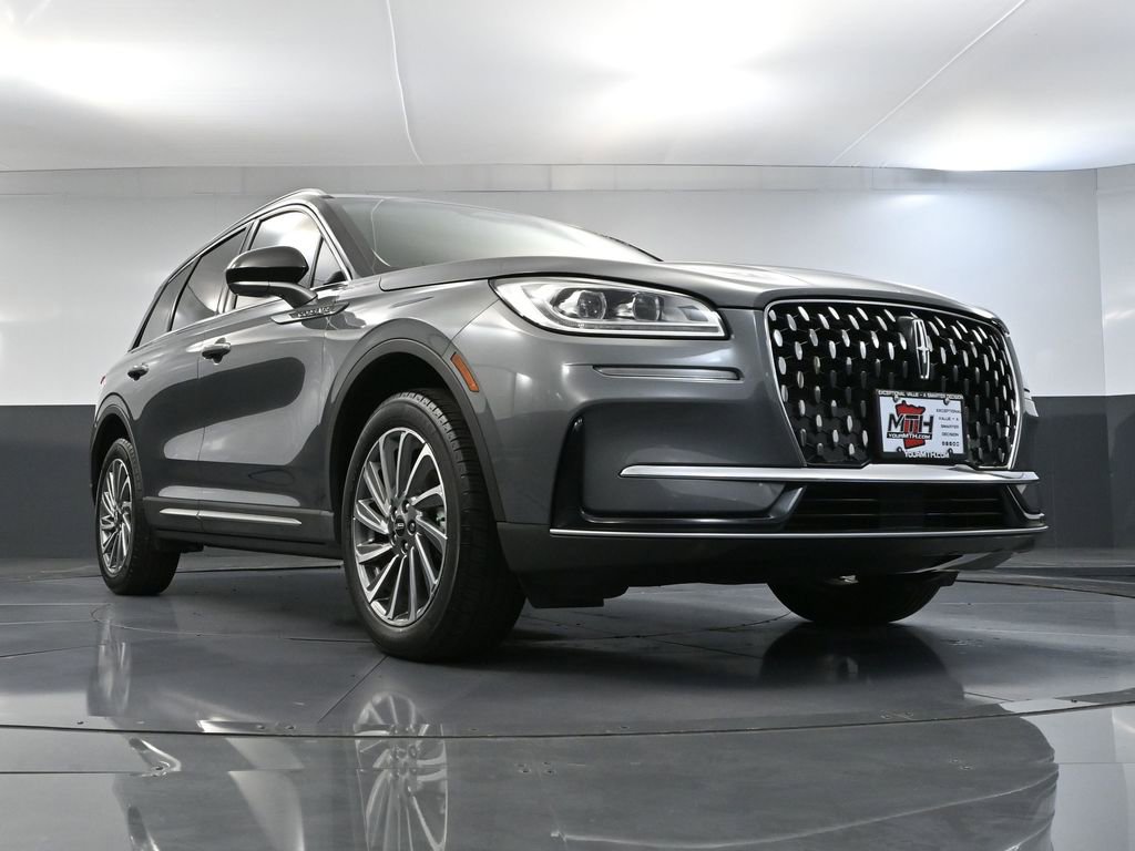 Used 2024 Lincoln Corsair Reserve w/ Towing Package image 54