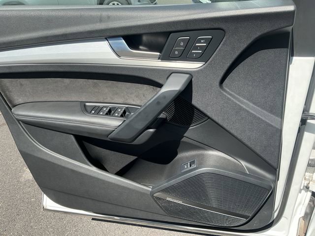 Used 2018 Audi SQ5 Prestige AWD/4WD image 26