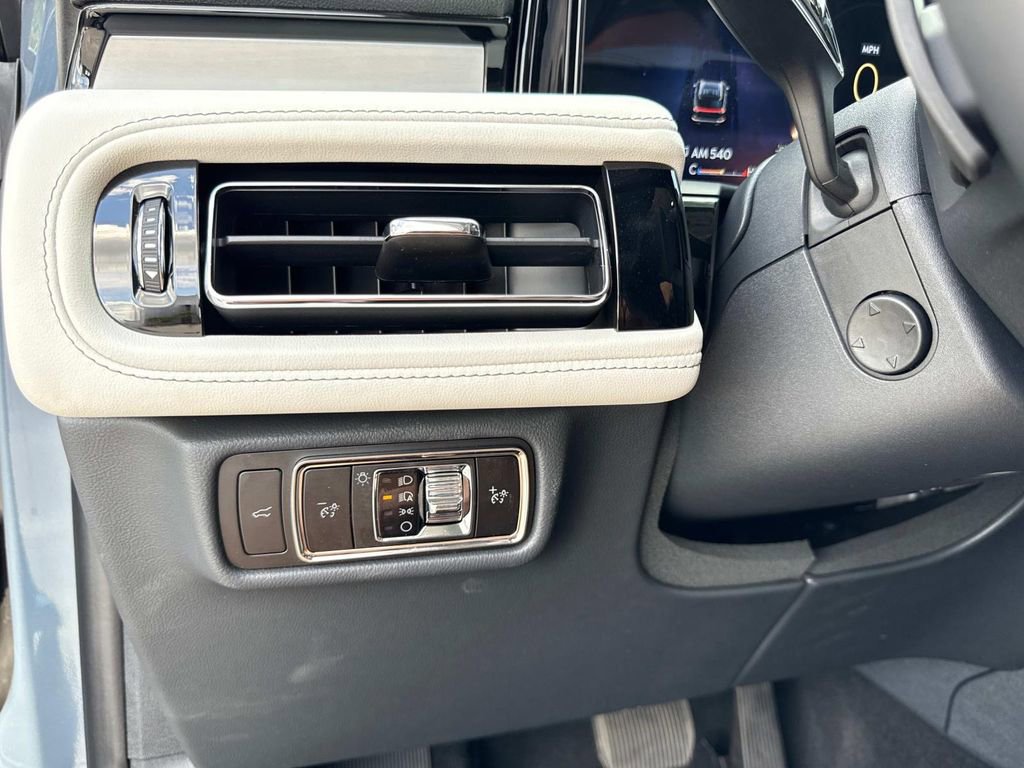 New 2025 Lincoln Aviator Reserve image 31