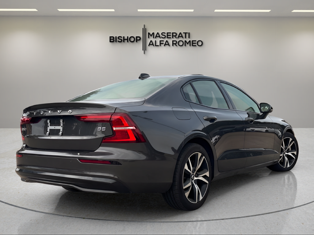 Used 2025 Volvo S60 B5 Core FWD image 5