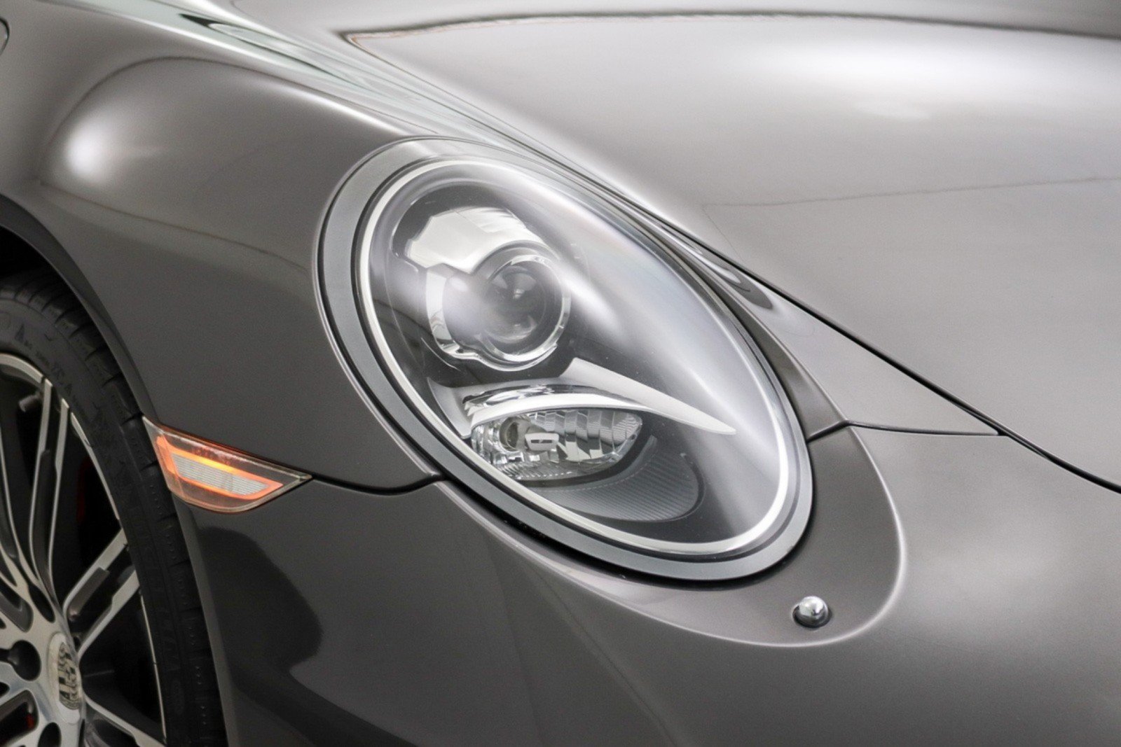 Used 2015 Porsche 911 Carrera 4S AWD/4WD image 17