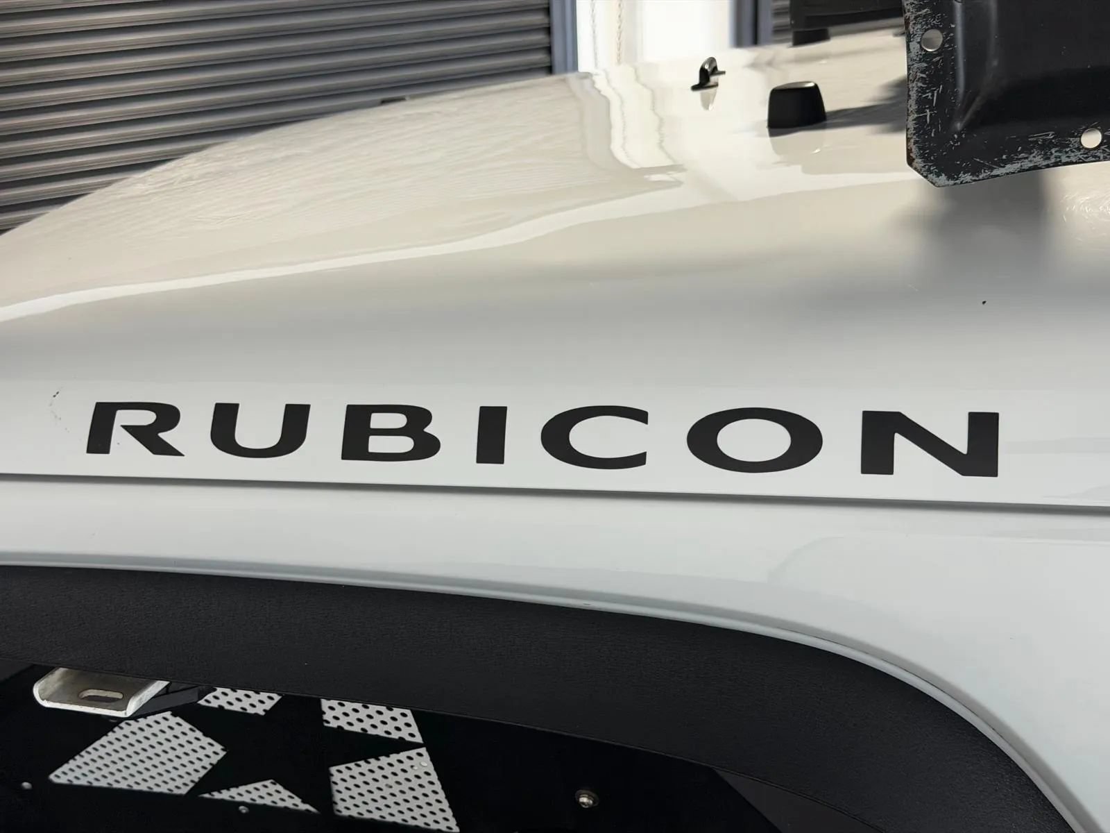 Used 2015 Jeep Wrangler Unlimited Rubicon w/ Connectivity Group AWD/4WD image 13