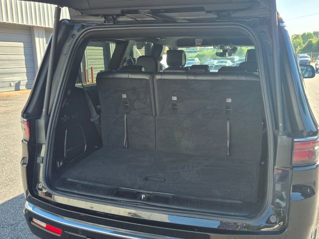 Used 2024 Jeep Wagoneer Series II w/ Flexible Seating Group RWD image 4