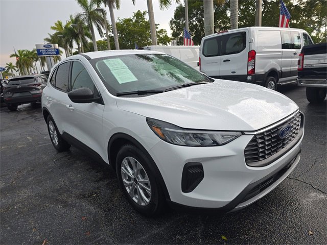 Used 2023 Ford Escape Active image 2