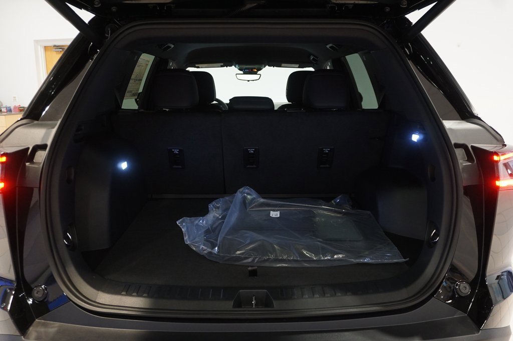New 2026 Chevrolet Equinox LT w/ Convenience Package II image 26