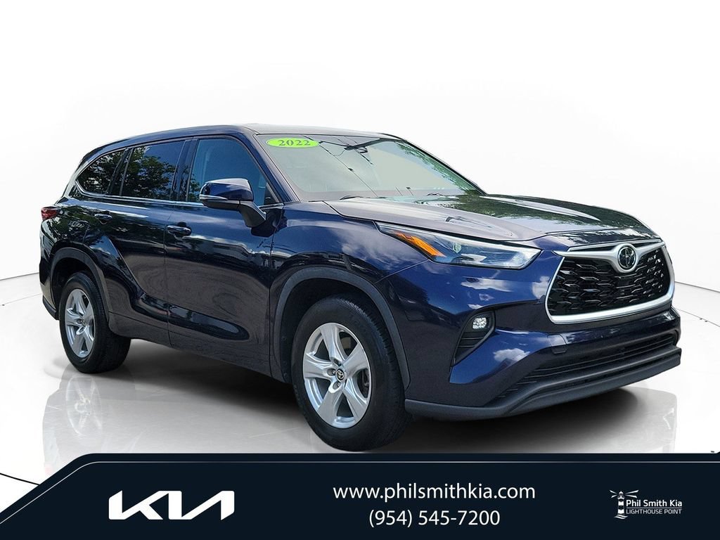 Used 2022 Toyota Highlander LE