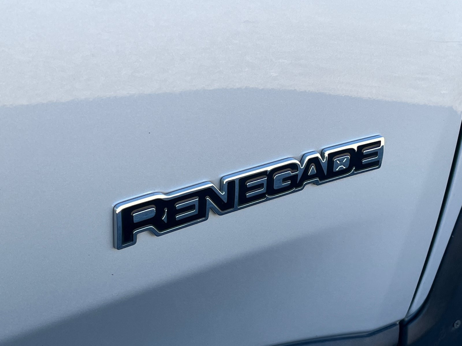 Used 2016 Jeep Renegade Latitude w/ Safety & Security Group FWD image 31