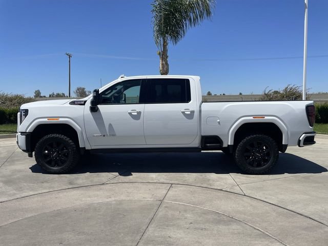 Used 2025 GMC Sierra 2500 AT4 w/ AT4 Premium Plus Package AWD/4WD image 5