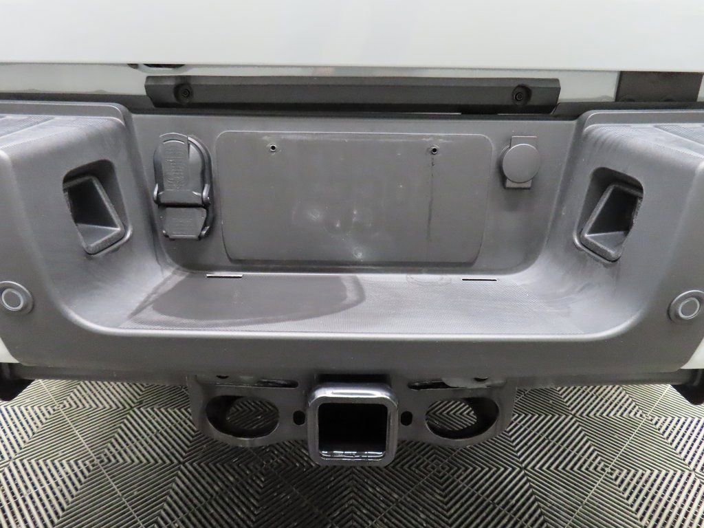 Used 2025 Ford F250 Platinum w/ FX4 Off-Road Package AWD/4WD image 45