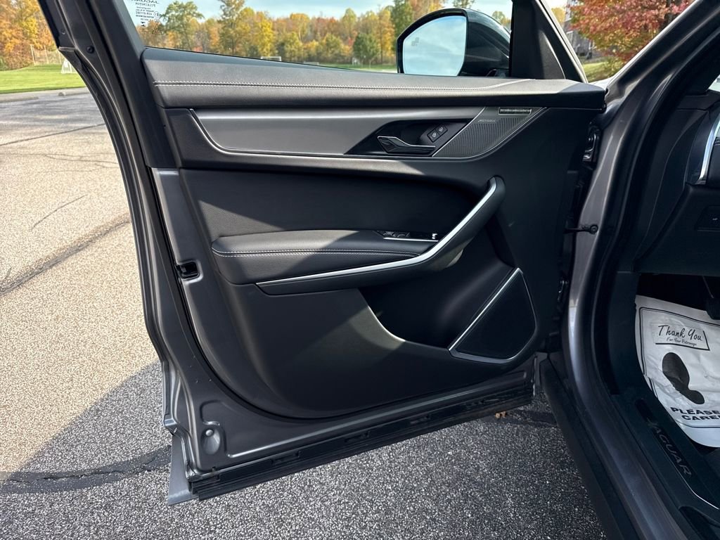 New 2026 Jaguar F-PACE R-Dynamic S image 10