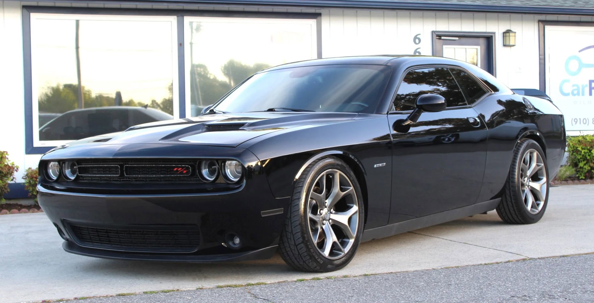 Used 2015 Dodge Challenger R/T Plus RWD image 1
