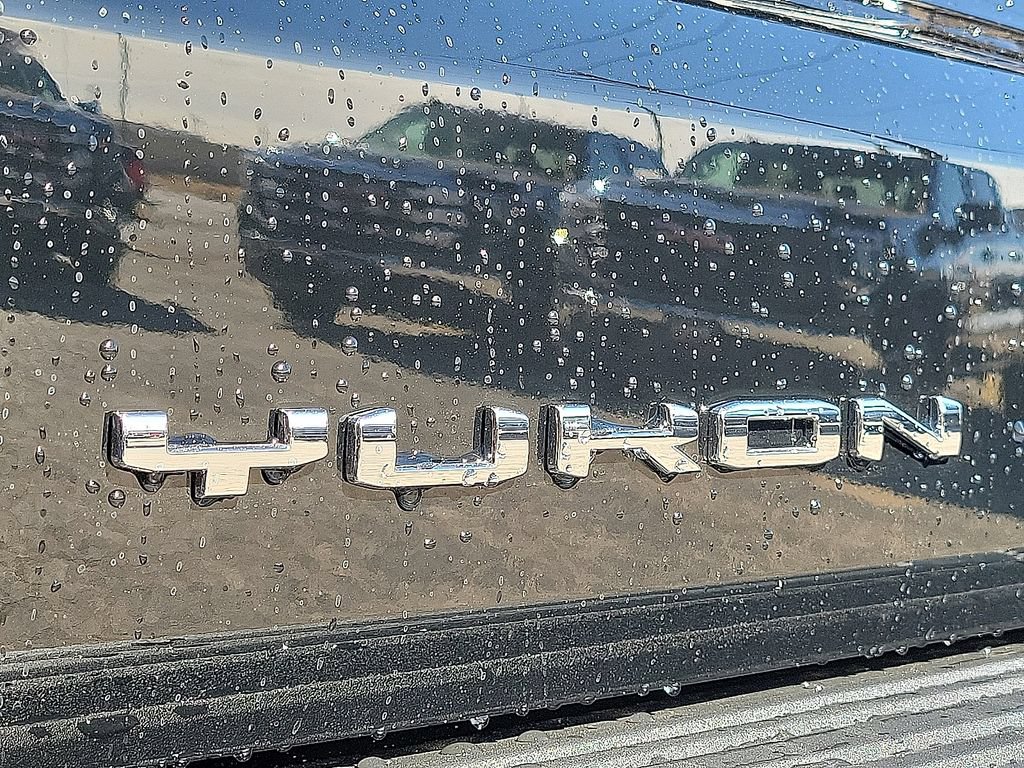 Used 2026 GMC Yukon XL Denali w/ Sun & Power Step Package AWD/4WD image 19