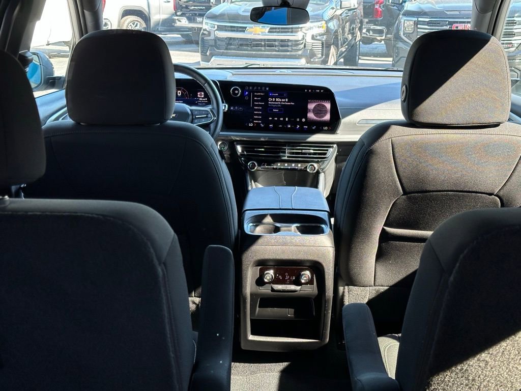 Certified 2025 Chevrolet Traverse LT image 9