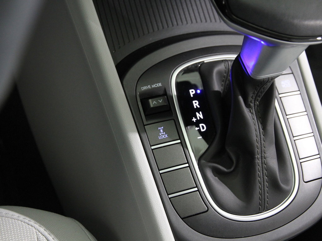 Certified 2024 Hyundai Kona SEL image 17