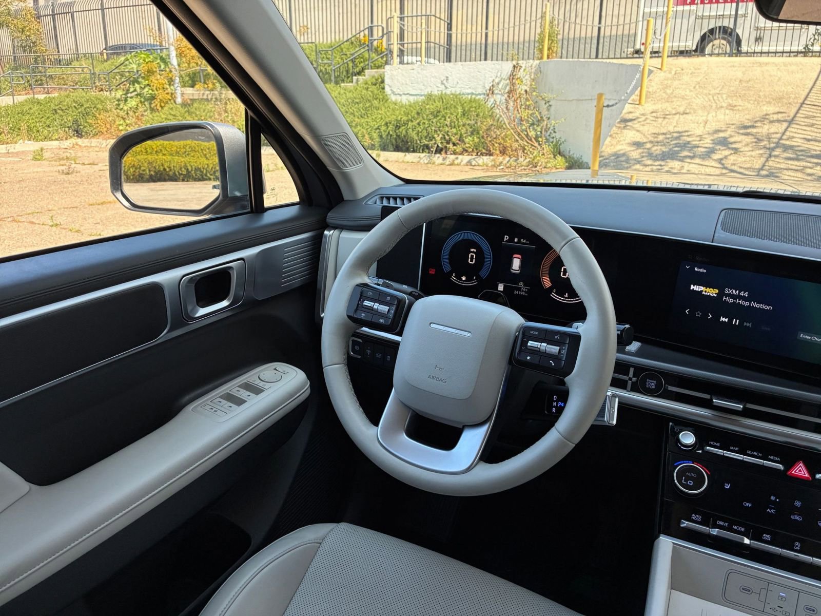 Used 2025 Hyundai Santa Fe SEL AWD/4WD image 37
