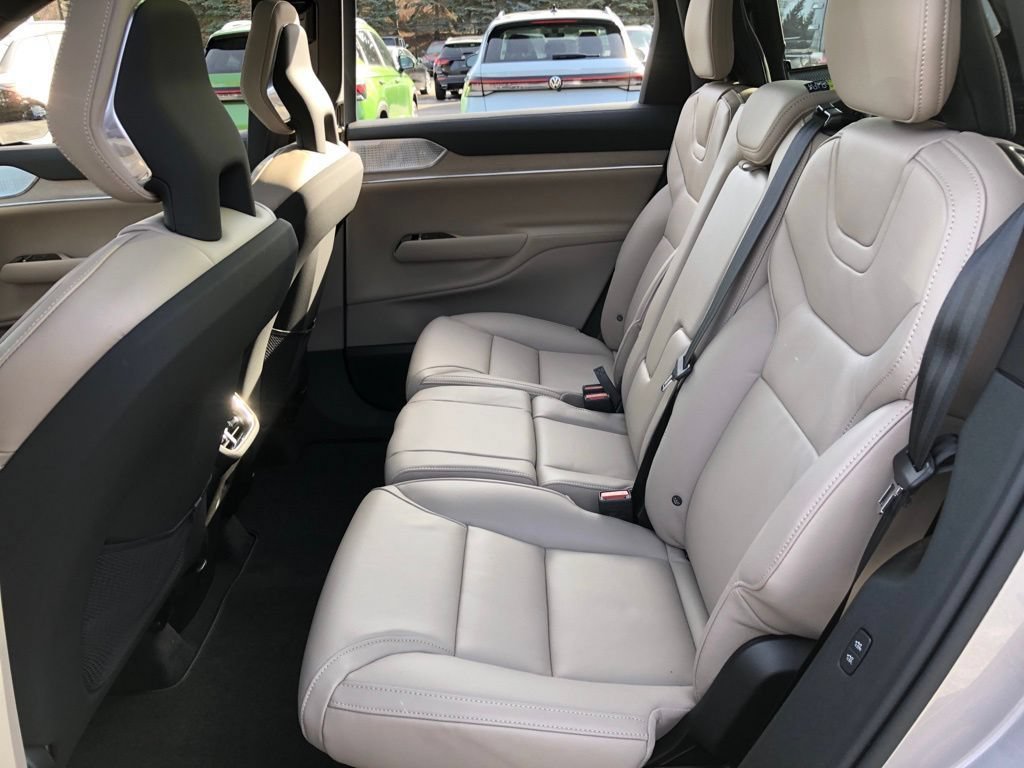New 2026 Volvo EX90 Ultra AWD/4WD image 27