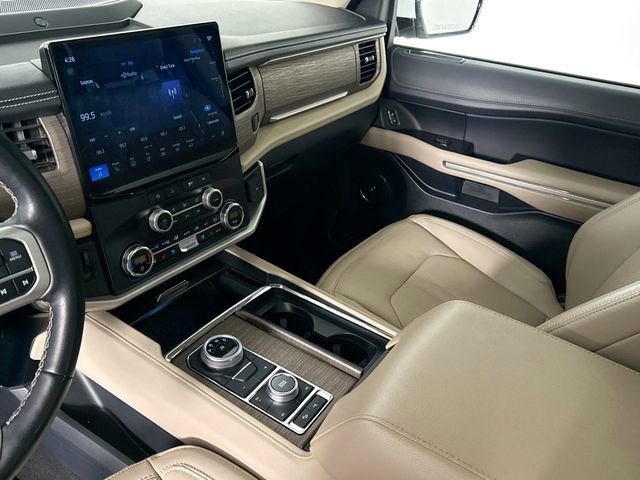 Used 2024 Ford Expedition Max Limited image 32