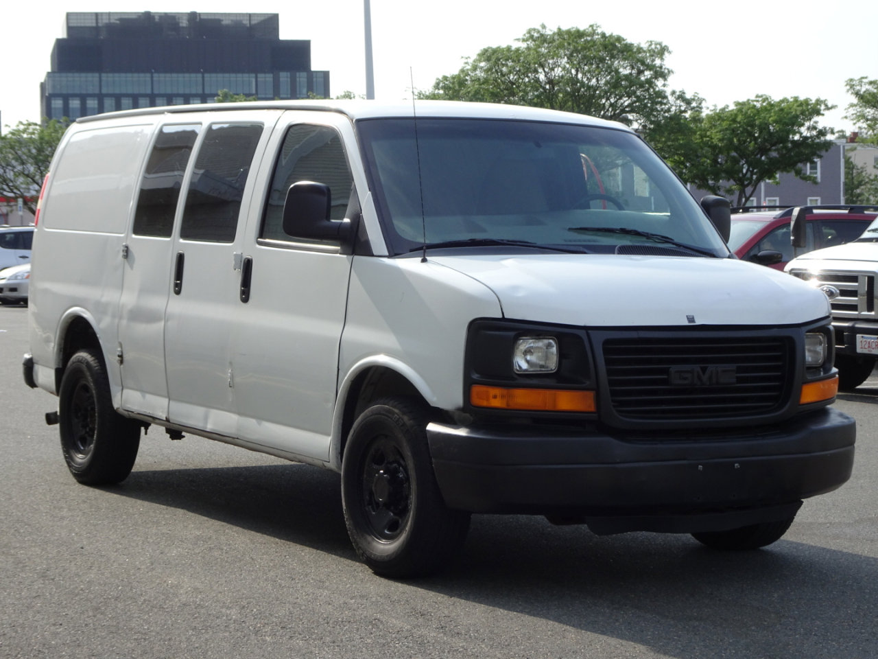 Used 2013 GMC Savana 2500 image 4