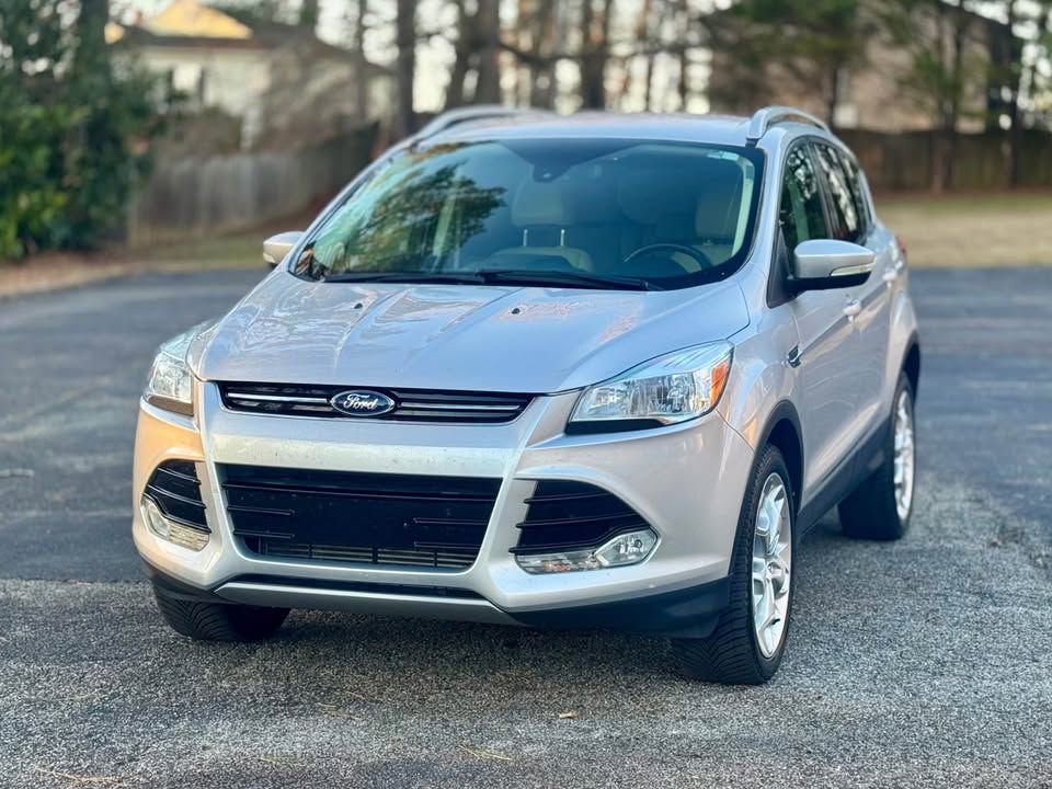 Used 2016 Ford Escape Titanium image 1