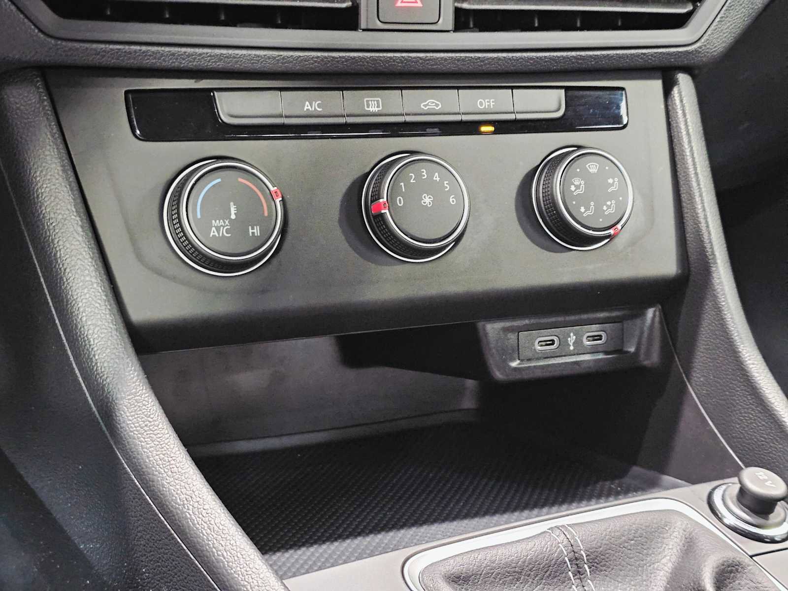 Used 2023 Volkswagen Jetta Sport image 19