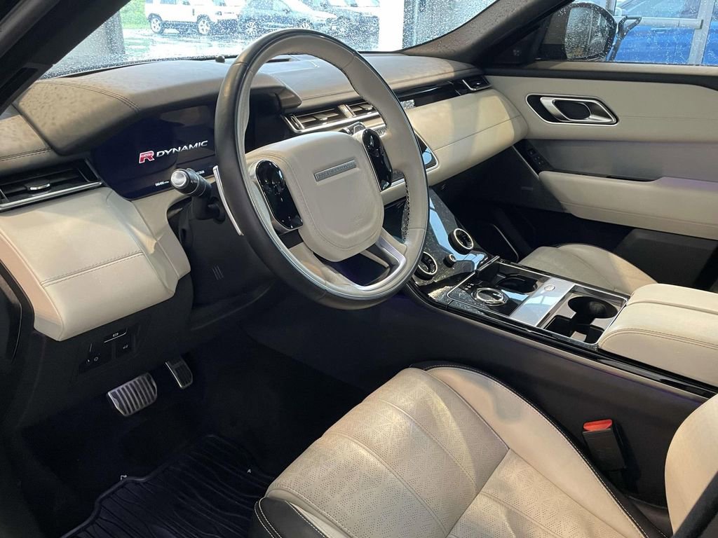 Used 2019 Land Rover Range Rover Velar R-Dynamic HSE AWD/4WD image 13