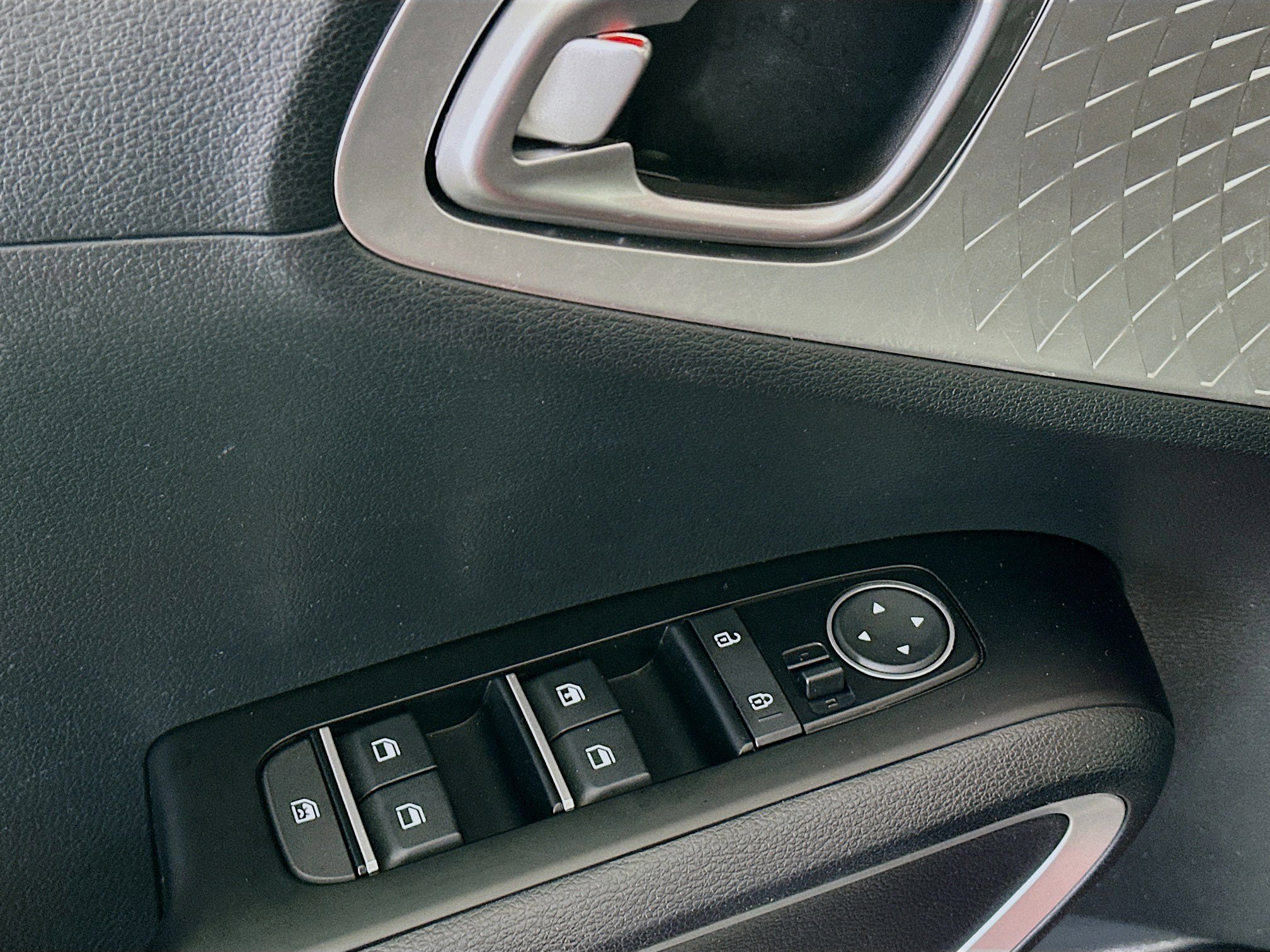 Used 2025 Kia Soul LX w/ LX Technology Package image 15