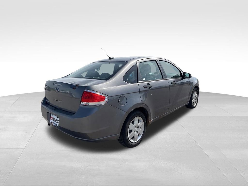 Used 2011 Ford Focus S FWD image 10
