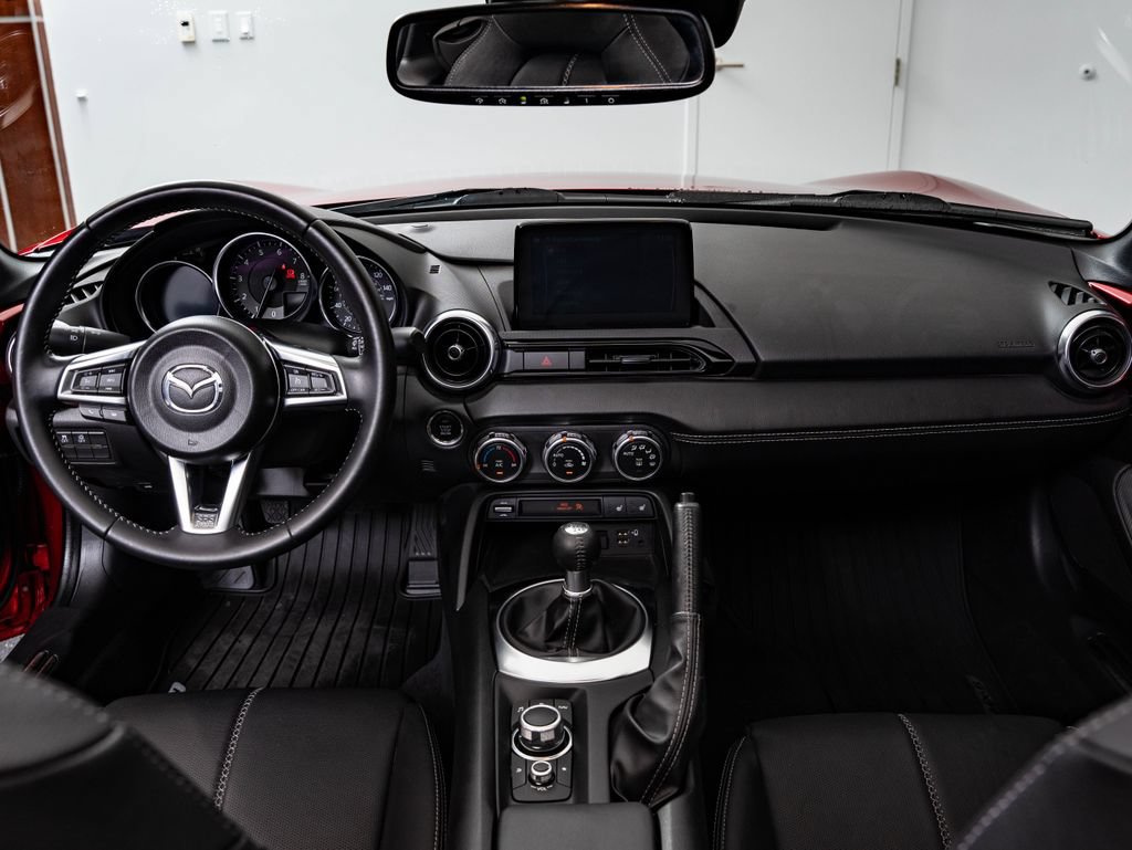 Used 2022 MAZDA MX-5 Miata RF Grand Touring w/ Weather Package RWD image 32