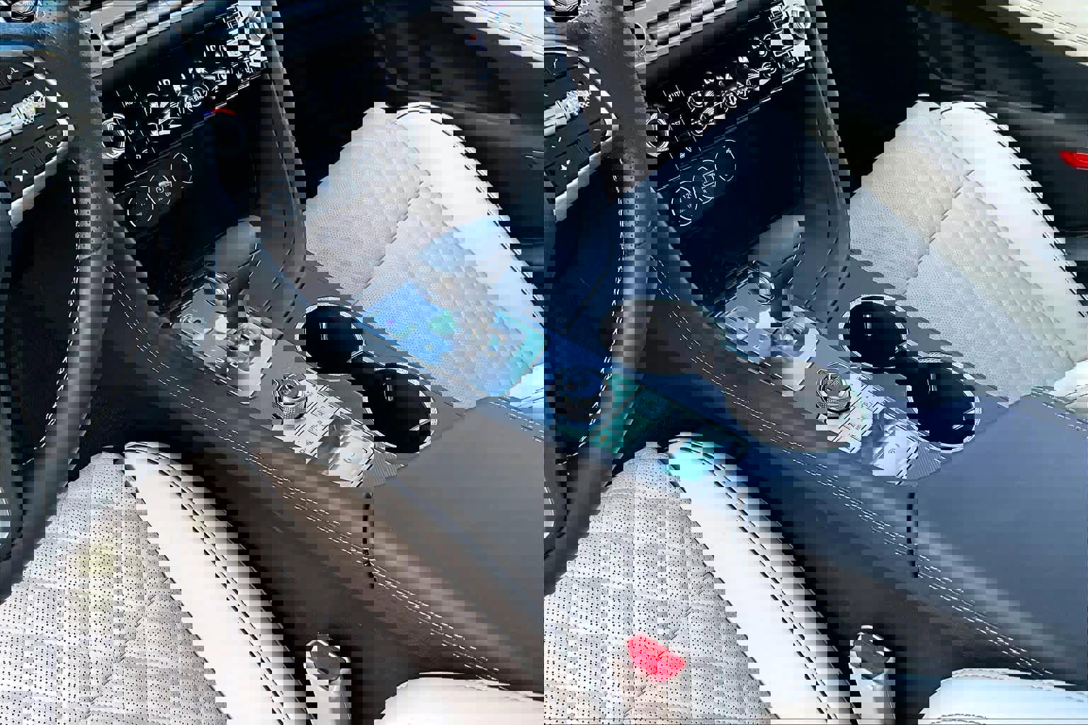 Used 2024 Genesis G70 3.3T Advanced w/ Sport Prestige Package image 16