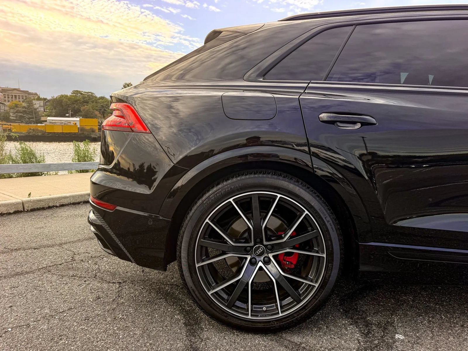 Used 2023 Audi Q8 Prestige AWD/4WD image 38