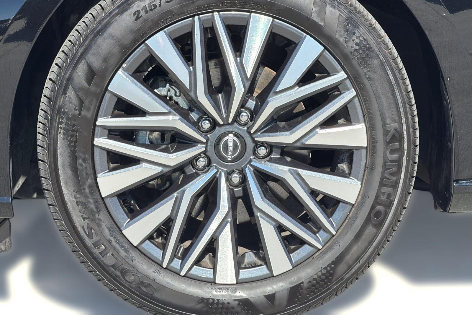 Used 2025 Nissan Altima 2.5 SV image 11