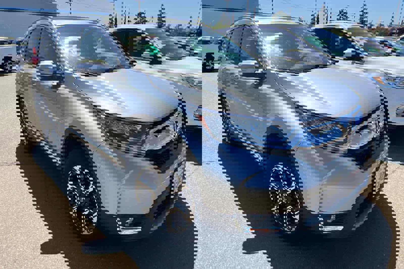 Used 2017 Honda CR-V Touring image 3