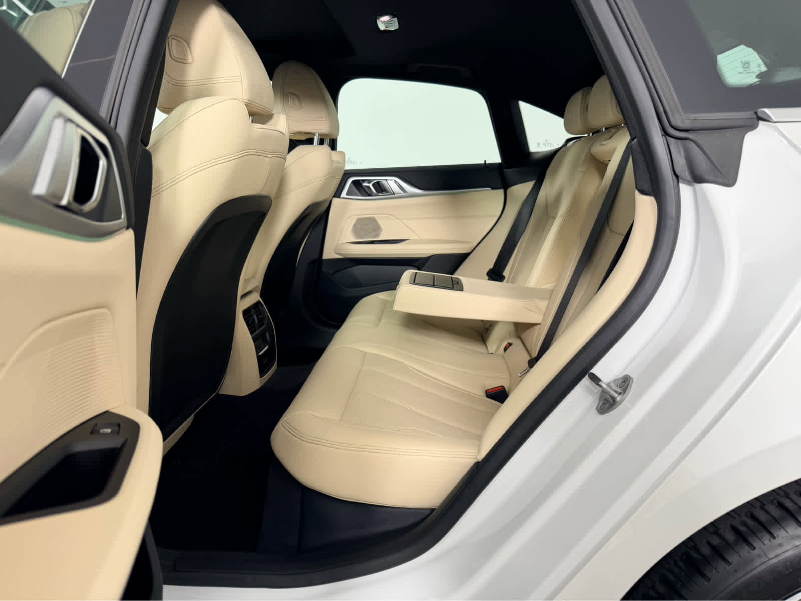 Certified 2025 BMW i4 eDrive40 w/ Driving Assistance Package image 15