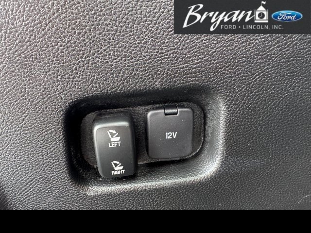 Used 2023 Ford Edge SEL w/ Convenience Package image 12