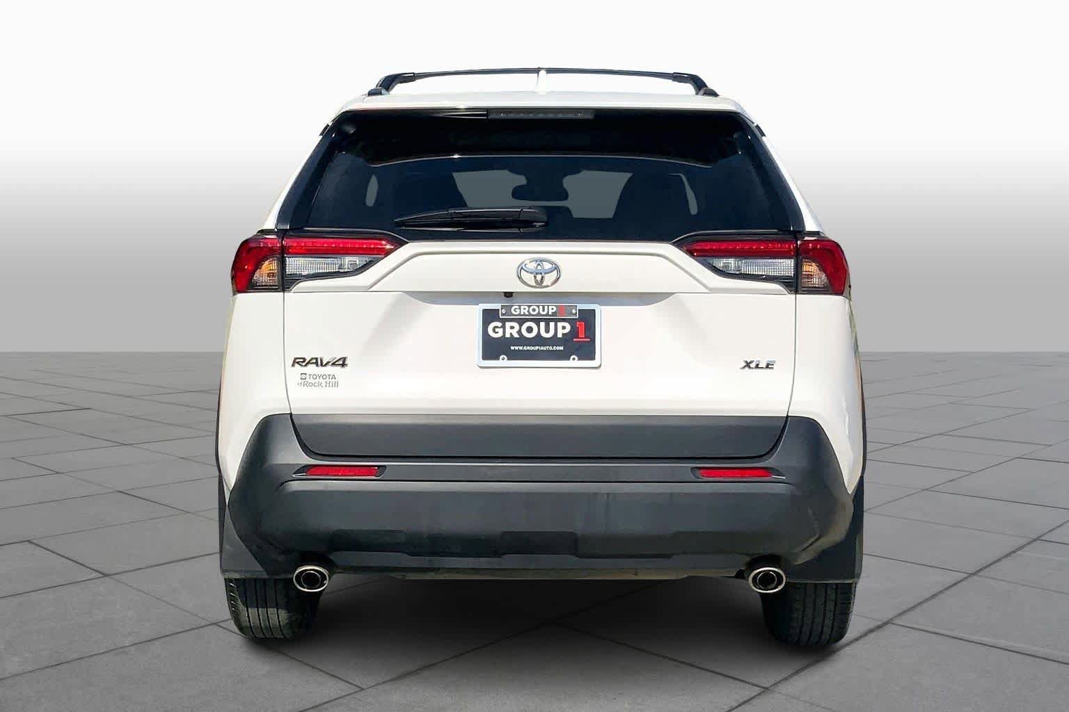 Used 2025 Toyota RAV4 XLE FWD image 5