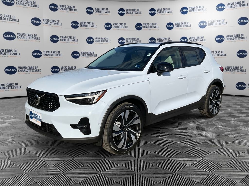 New 2026 Volvo XC40 B5 Plus w/ Protection Package Premier