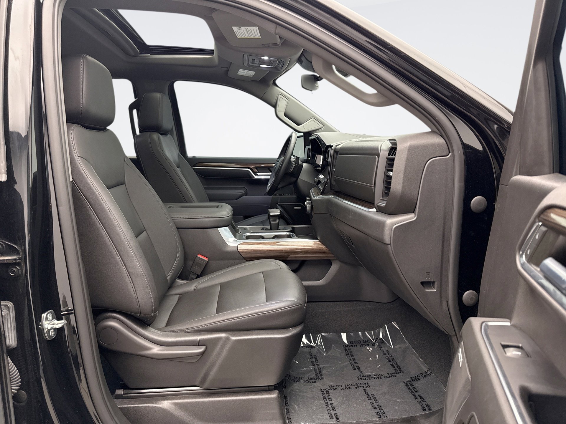 Used 2022 Chevrolet Silverado 1500 LT Trail Boss w/ LT Trail Boss Premium Package image 18