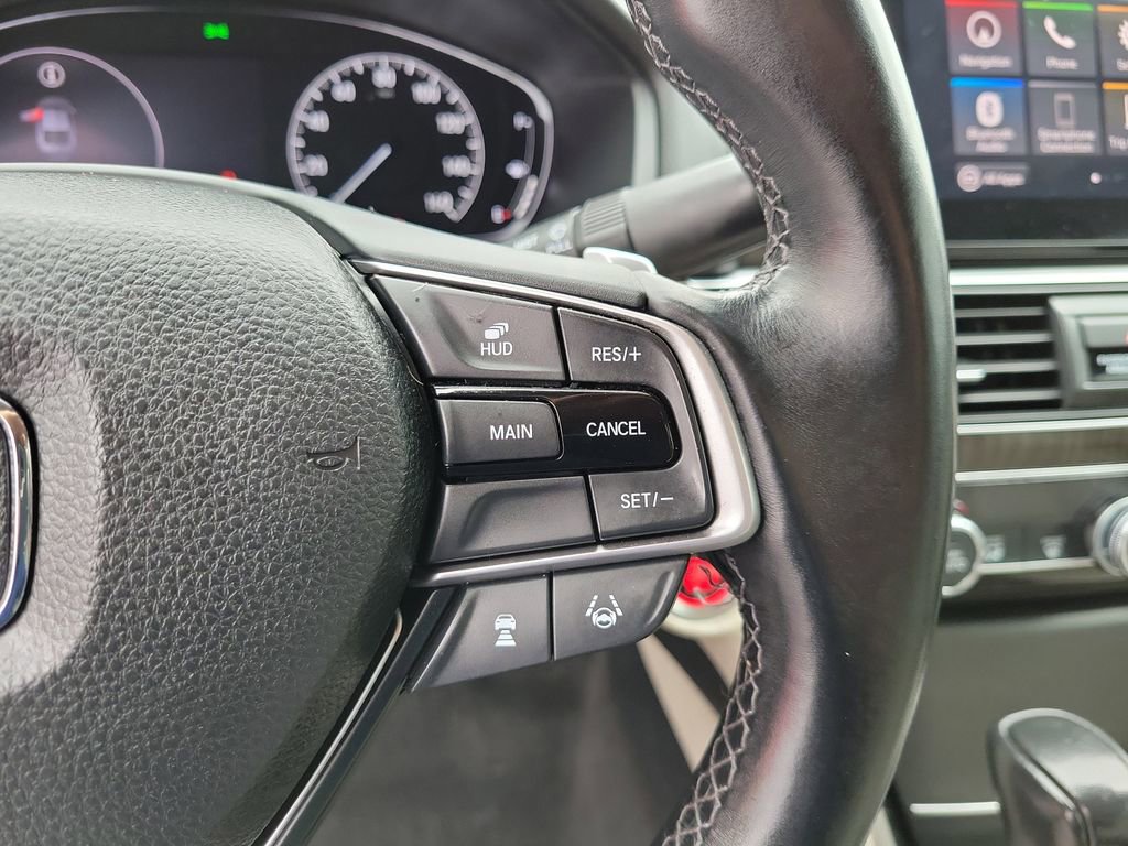Used 2018 Honda Accord Touring image 27