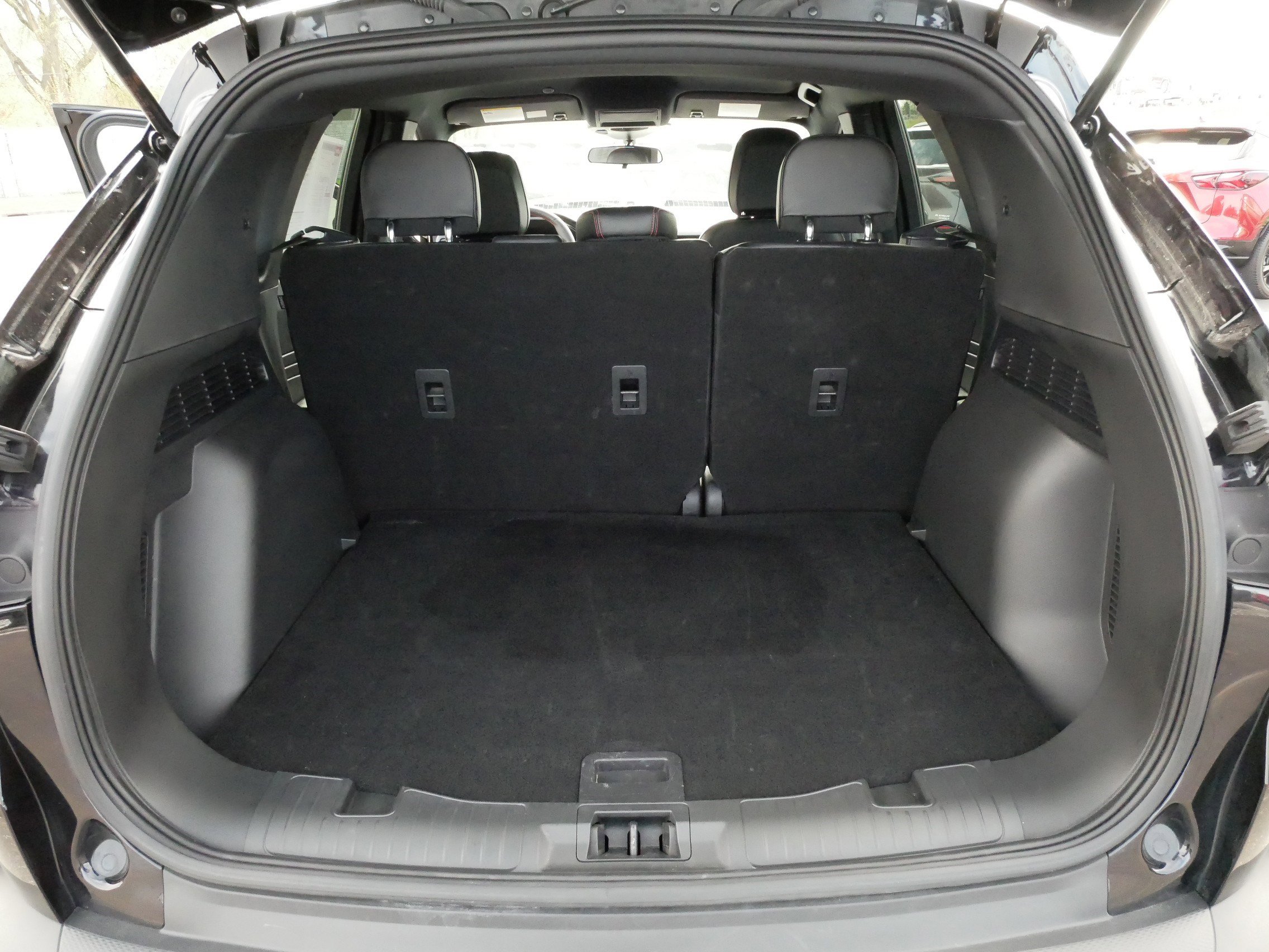 Used 2025 Ford Escape ST-Line AWD/4WD image 18