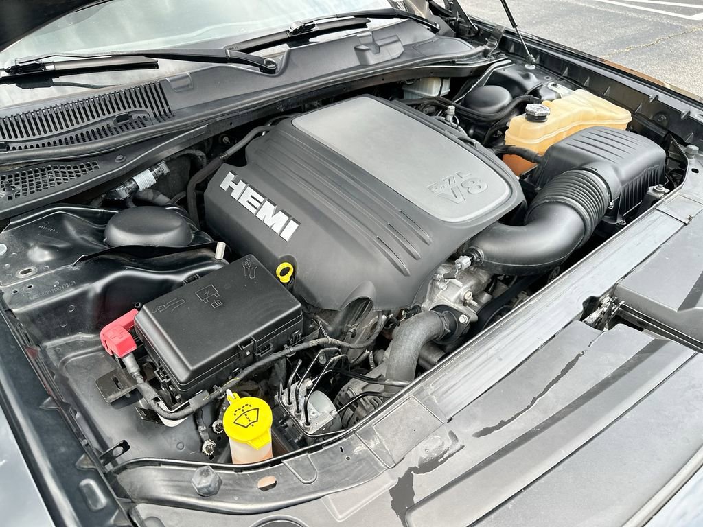 Used 2019 Dodge Challenger R/T RWD image 26