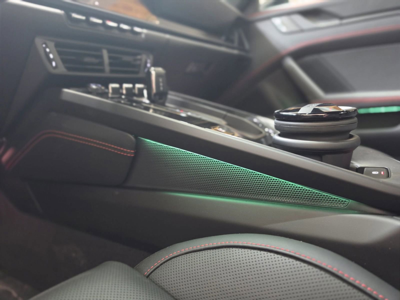 Used 2025 Porsche 911 Carrera 4 GTS AWD/4WD image 76
