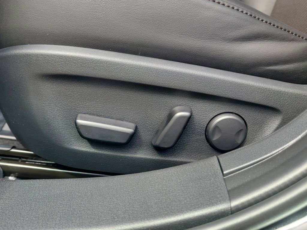 New 2026 MAZDA MAZDA3 2.5 Turbo Sedan w/Premium Plus image 16