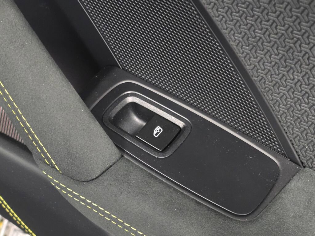 Certified 2025 Porsche 911 Carrera 4 GTS image 23