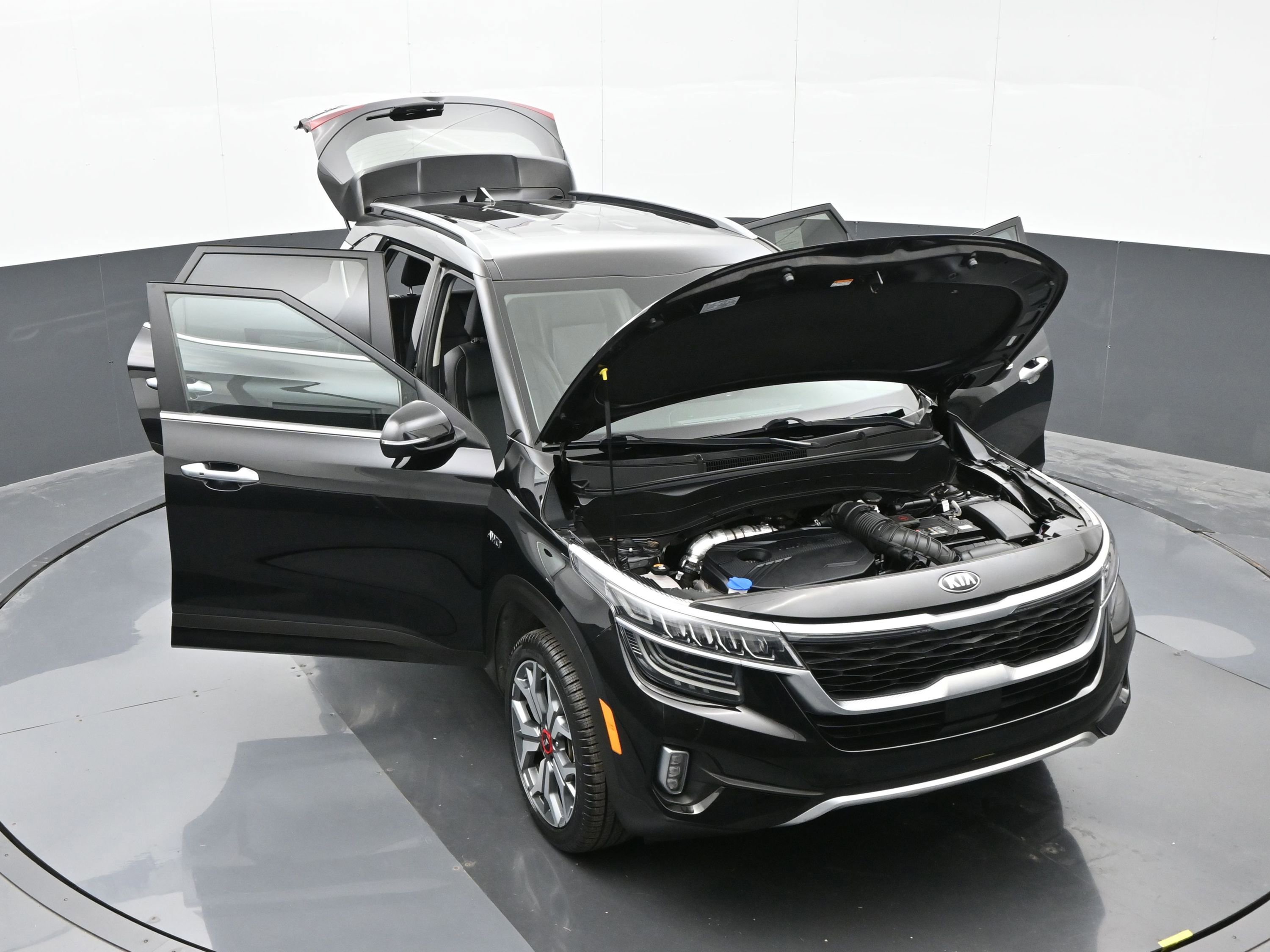 Used 2021 Kia Seltos SX image 45