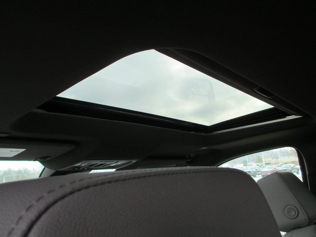 New 2026 GMC Sierra 1500 SLT w/ SLT Premium Plus Package image 14