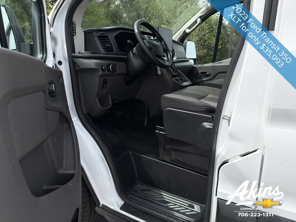 Used 2023 Ford Transit 350 XLT RWD image 14