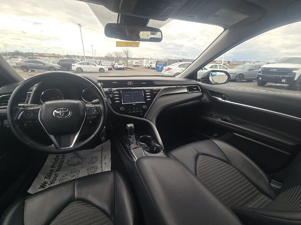 Used 2020 Toyota Camry SE image 21